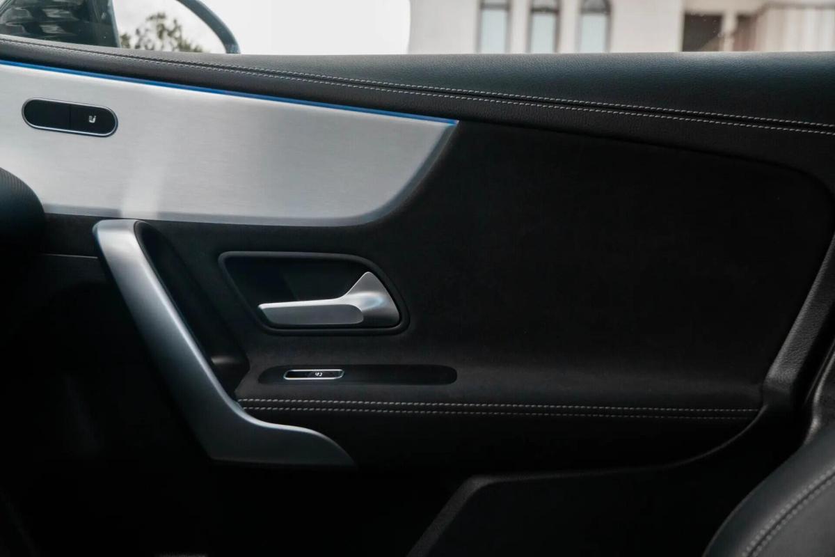 mercedes-benz-classe-a-a-250-e-2020-hibrido-a-gasolina-1332cc