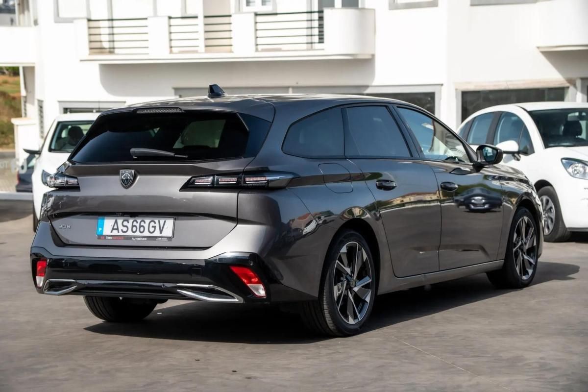 peugeot-308-sw-2022-diesel-1499cc