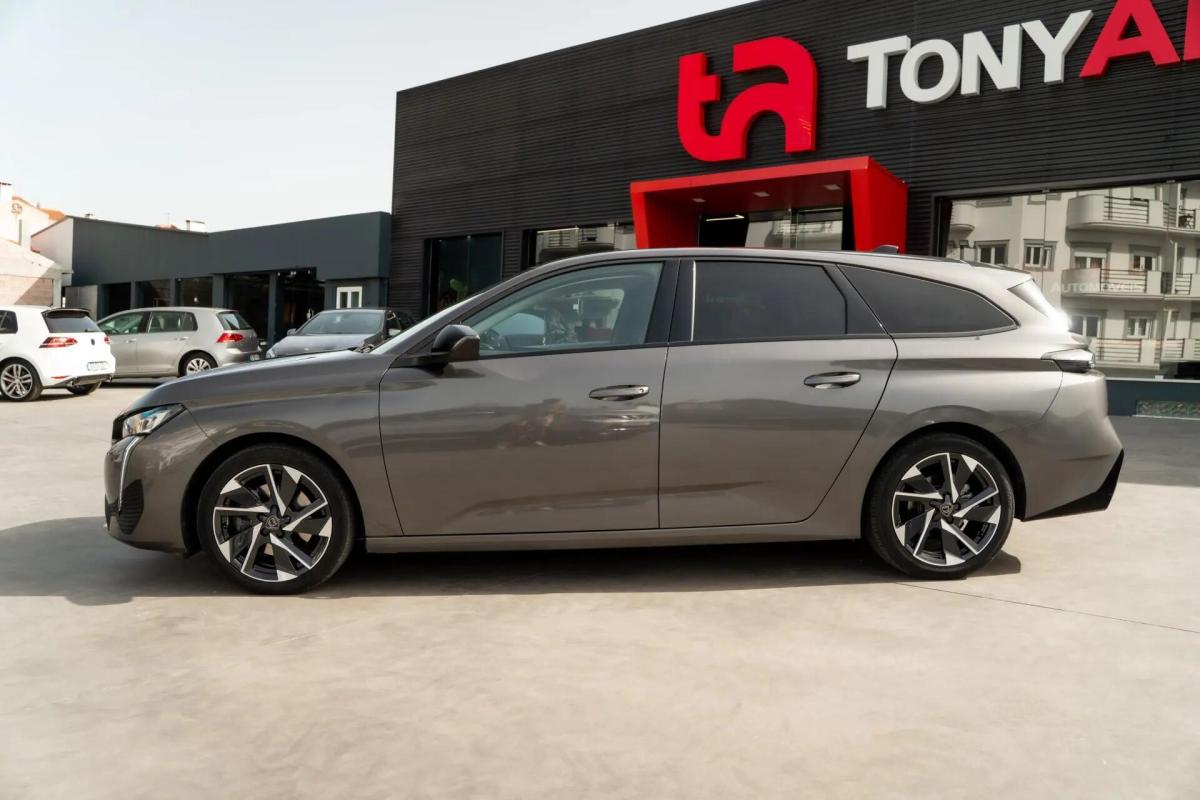 peugeot-308-sw-2022-diesel-1499cc