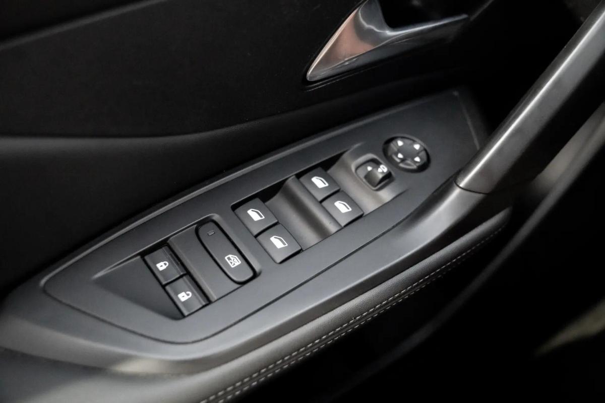 peugeot-308-sw-2022-diesel-1499cc