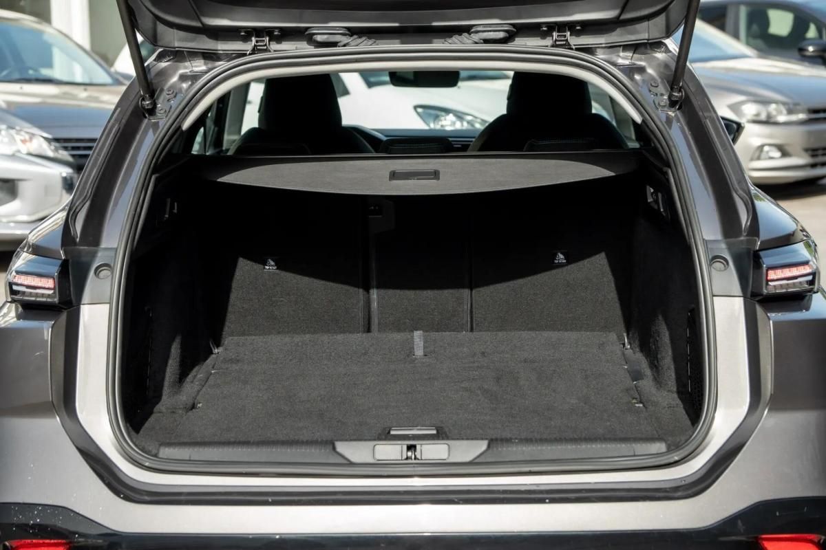 peugeot-308-sw-2022-diesel-1499cc