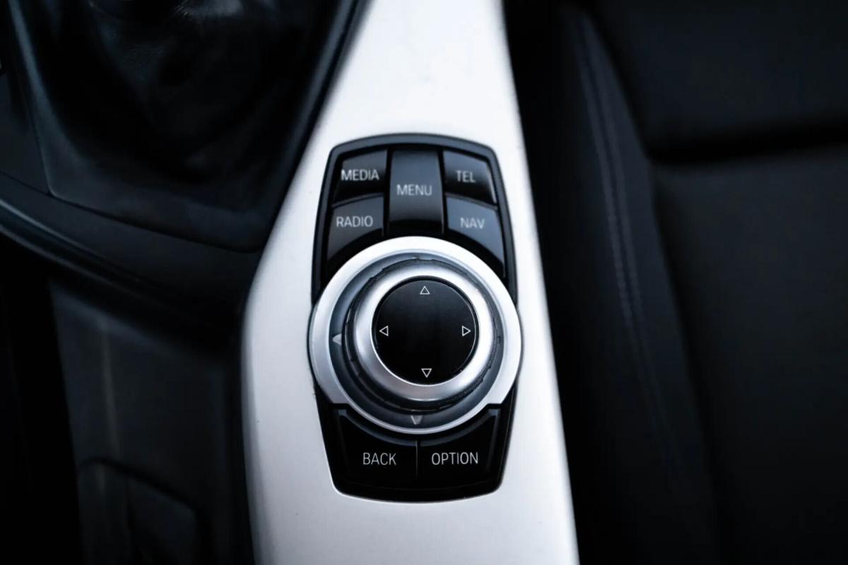 bmw-serie-1-116d-2015-diesel-1496cc