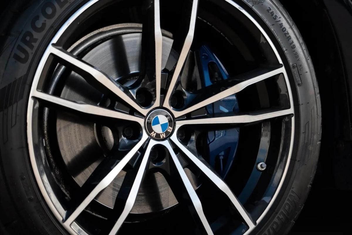 bmw-serie-5-2018-hibrido-a-gasolina-1998cc
