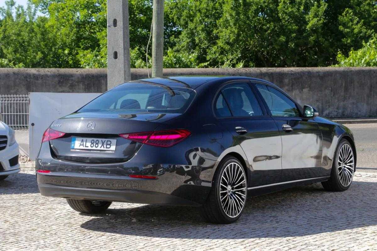 mercedes-benz-classe-c-c220-t-d-eq-boost-2021-diesel-1993cc