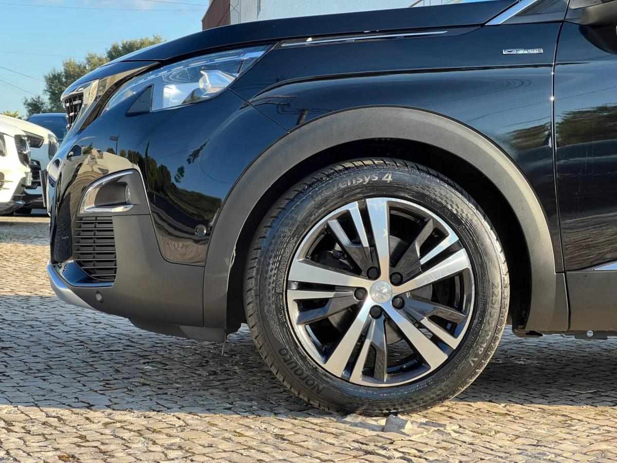 peugeot-5008-2018-diesel-1499cc
