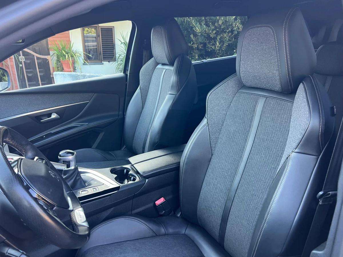 peugeot-5008-2018-diesel-1499cc