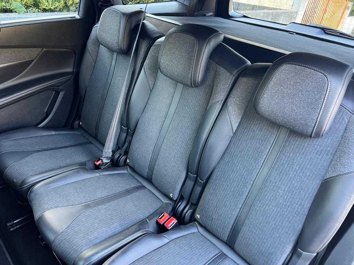 peugeot-5008-2018-diesel-1499cc