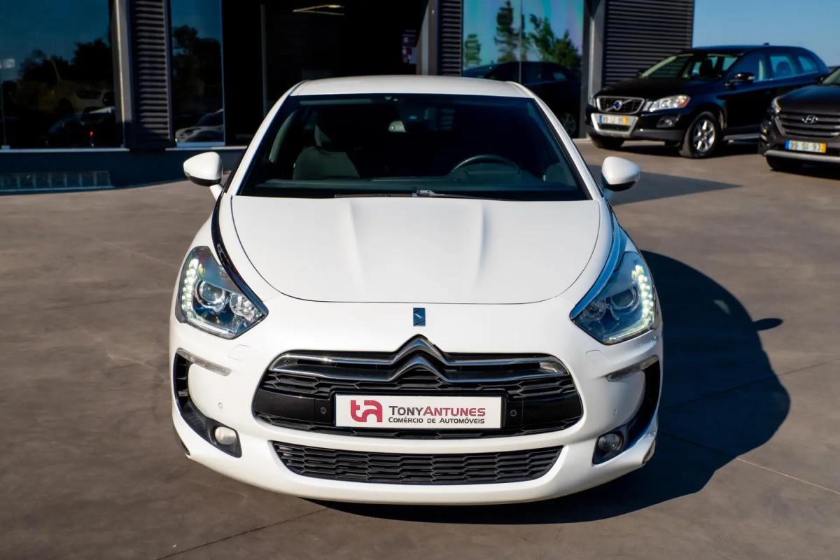 citroen-ds5-2013-hibrido-a-diesel-1997cc