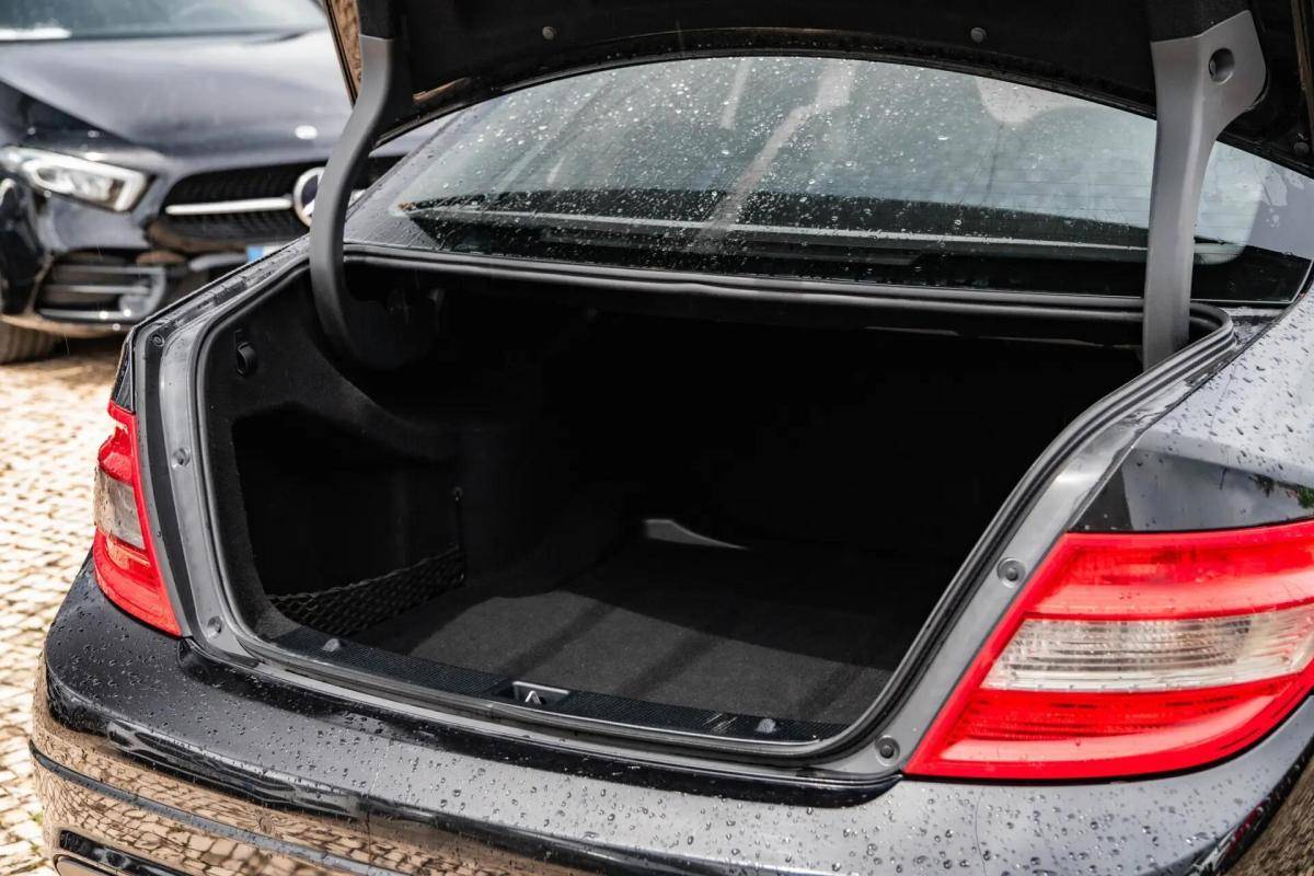 mercedes-benz-classe-c-2008-diesel-2148cc