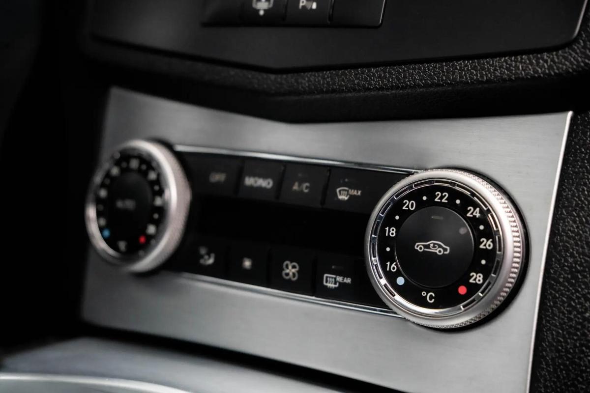 mercedes-benz-classe-c-2008-diesel-2148cc