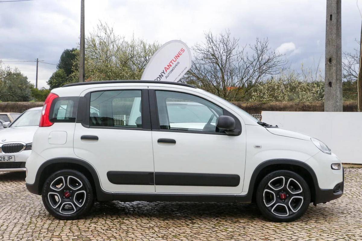 fiat-panda-2022-hibrido-a-gasolina-999cc