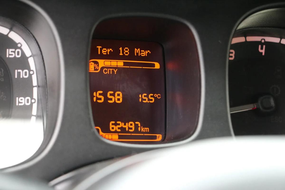 fiat-panda-2022-hibrido-a-gasolina-999cc