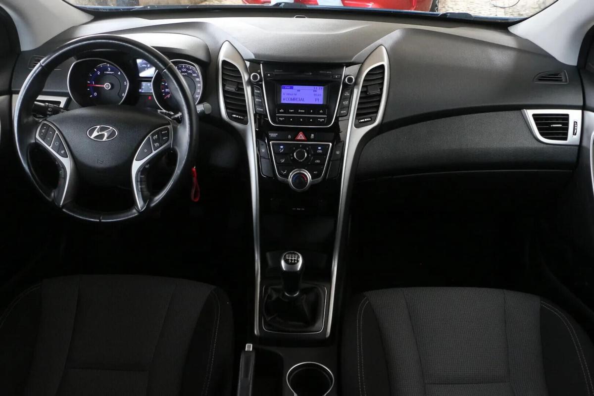 hyundai-i30-2012-diesel-1582cc