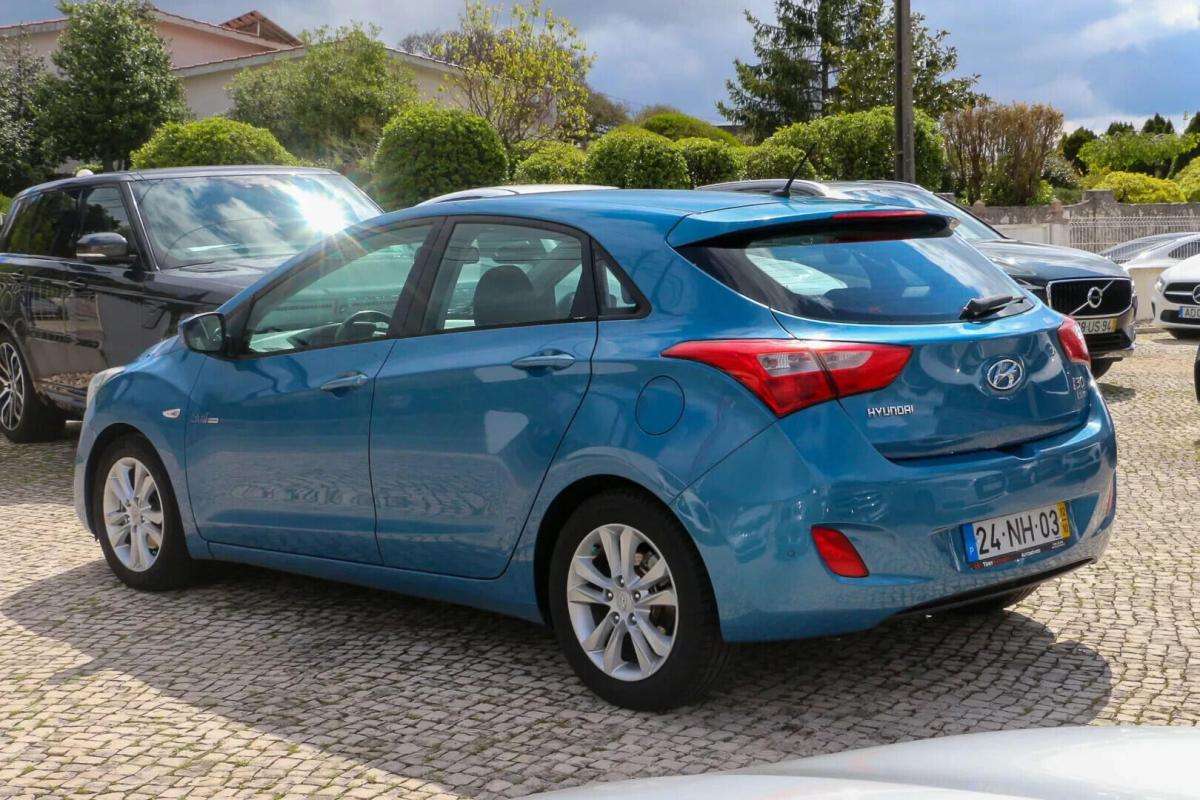 hyundai-i30-2012-diesel-1582cc