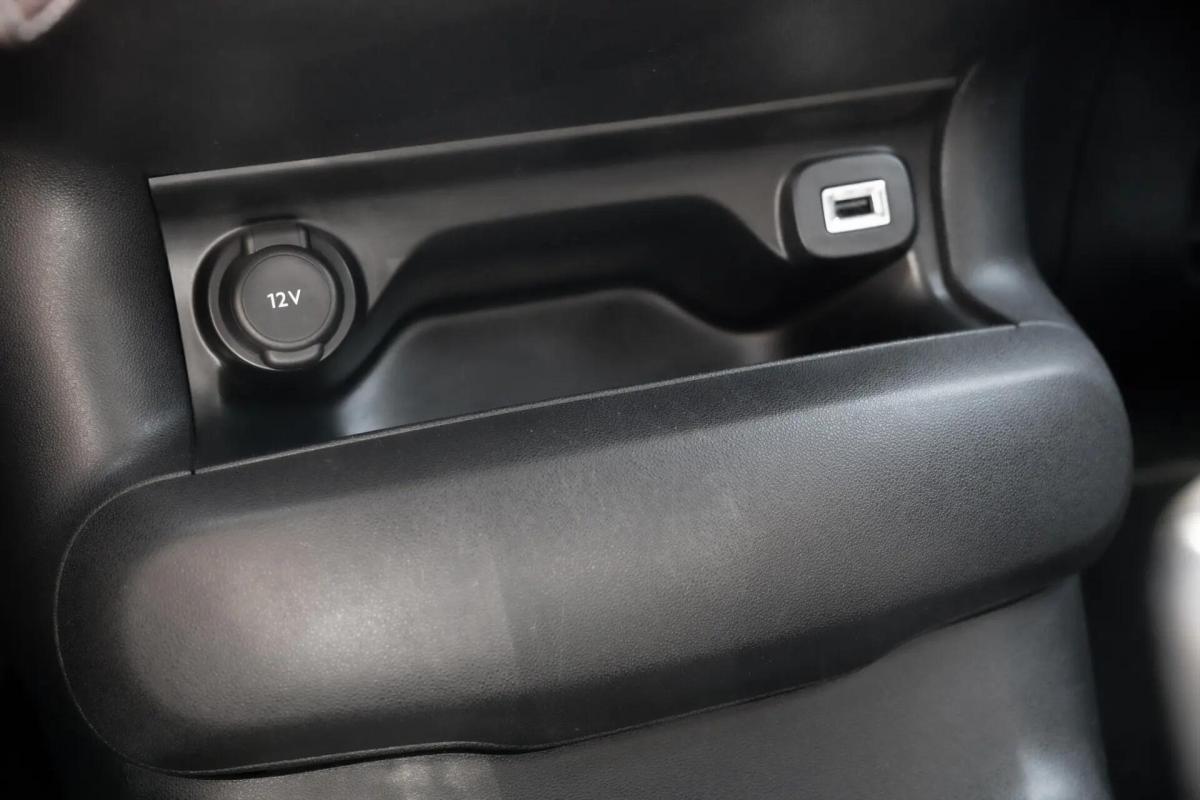 citroen-c4-cactus-2016-diesel-1560cc