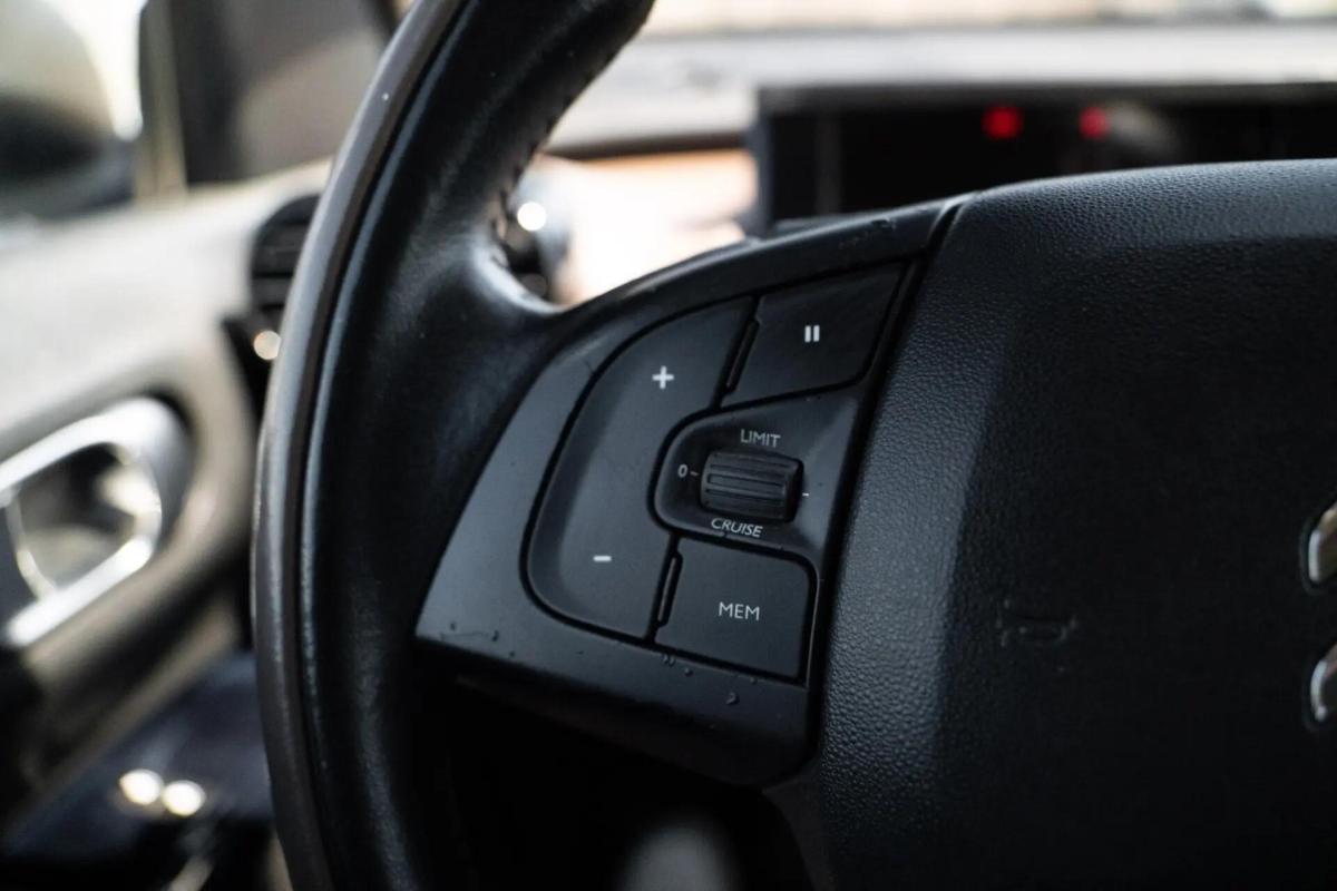 citroen-c4-cactus-2016-diesel-1560cc