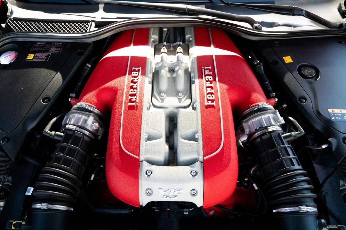 ferrari-812-superfast-2018-gasolina-6496cc