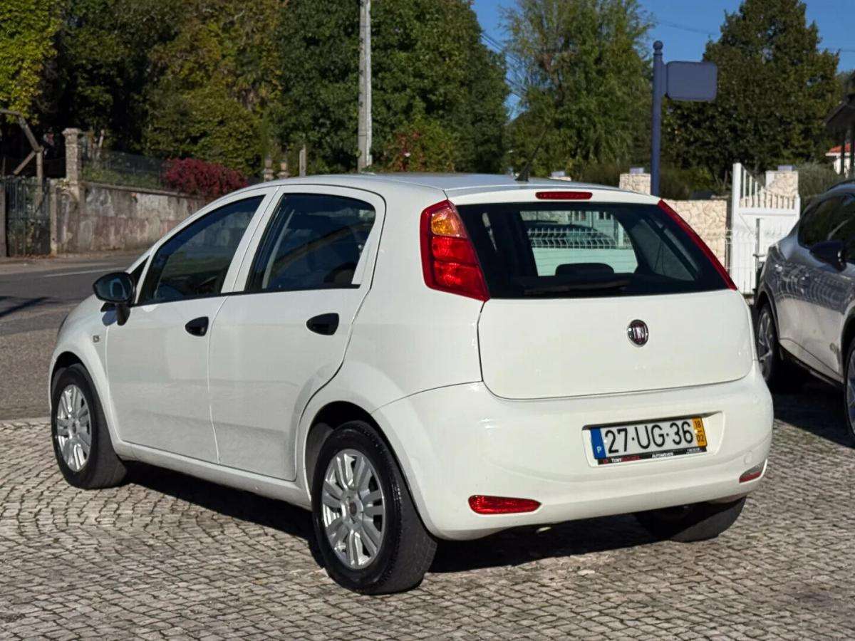fiat-punto-2018-diesel-1248cc