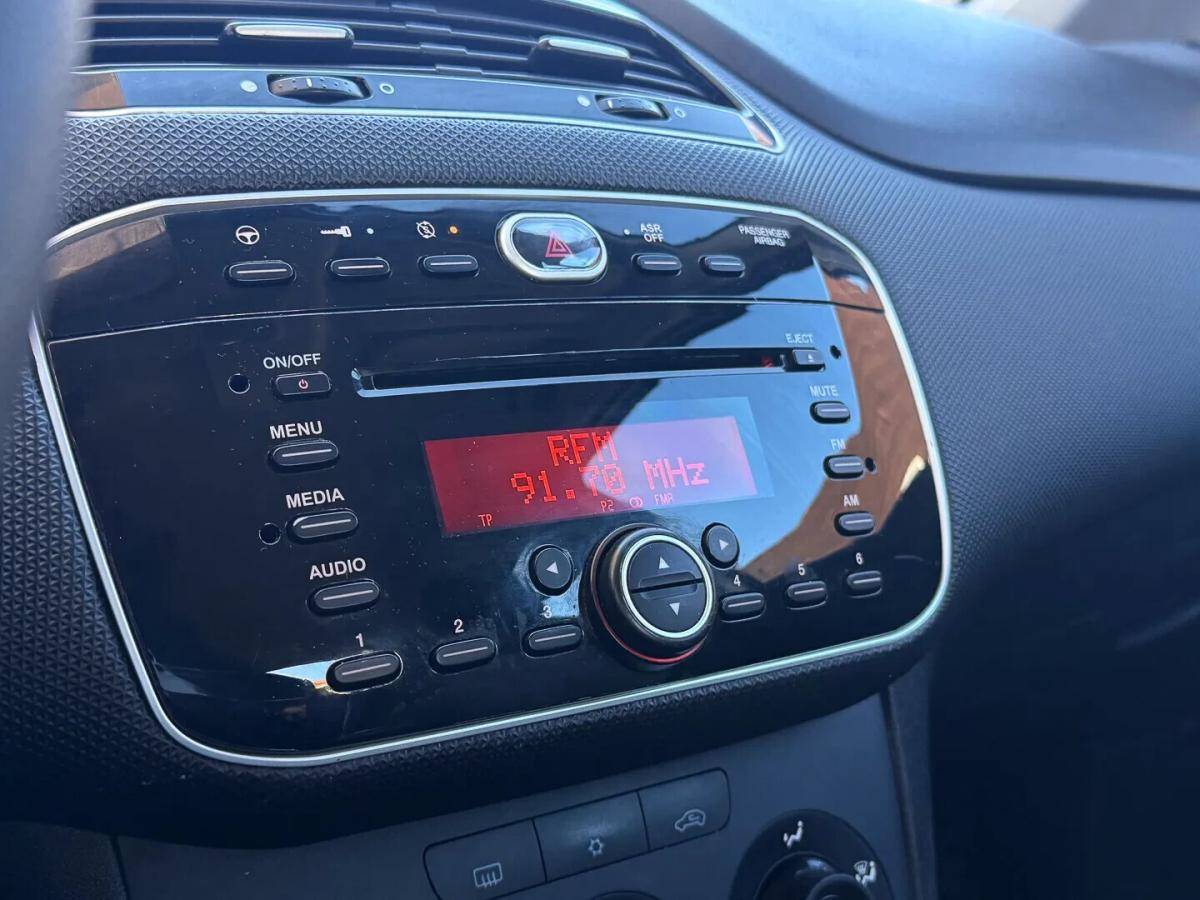 fiat-punto-2018-diesel-1248cc