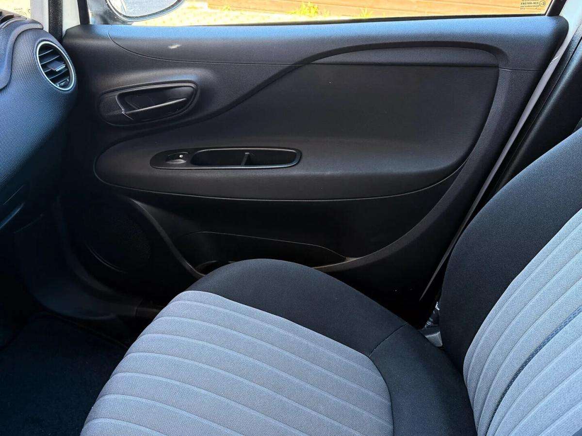 fiat-punto-2018-diesel-1248cc