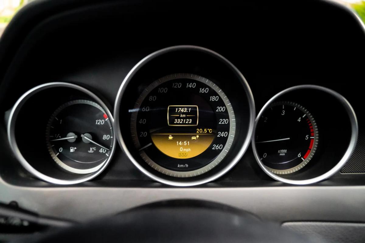mercedes-benz-classe-c-c-220-cdi-2011-diesel-2143cc