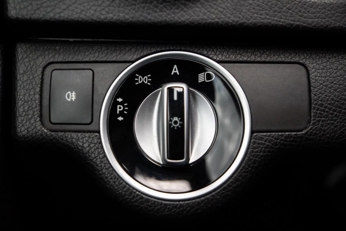 mercedes-benz-classe-c-c-220-cdi-2011-diesel-2143cc