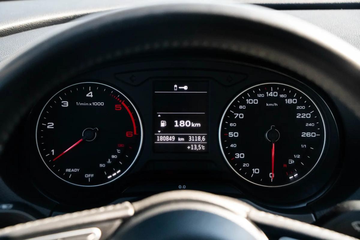 audi-a3-limousine-2019-diesel-1598cc