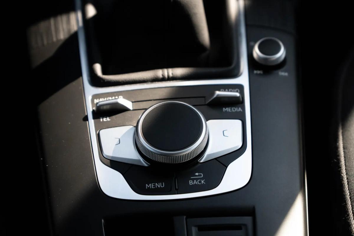 audi-a3-limousine-2019-diesel-1598cc