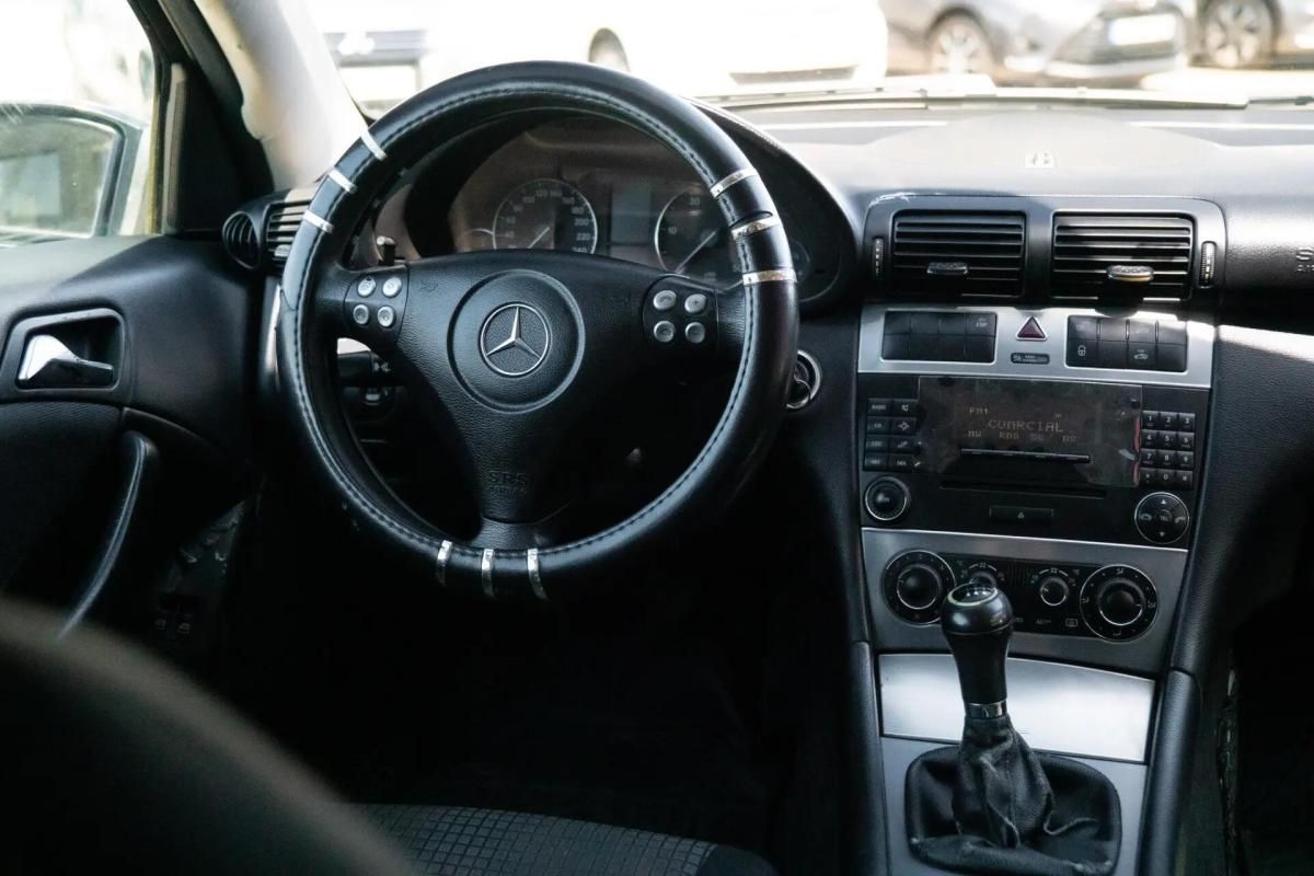 mercedes-benz-classe-c-2004-diesel-2148cc