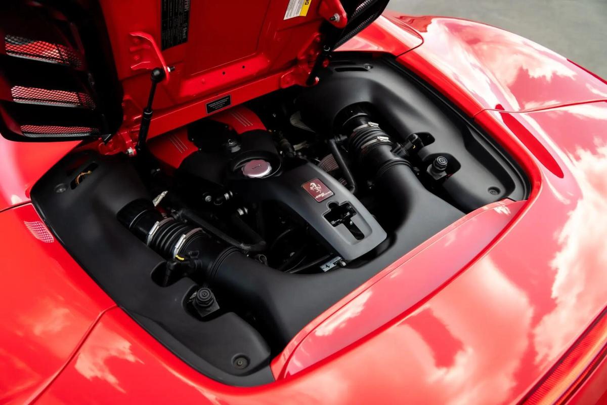 ferrari-488-2017-gasolina-3902cc