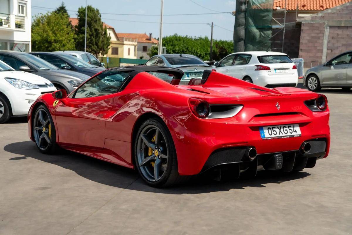 ferrari-488-2017-gasolina-3902cc