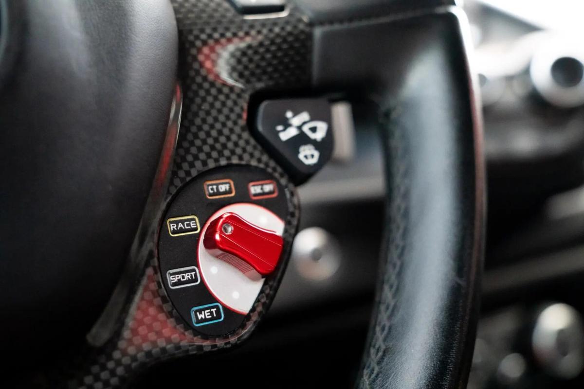 ferrari-488-2017-gasolina-3902cc