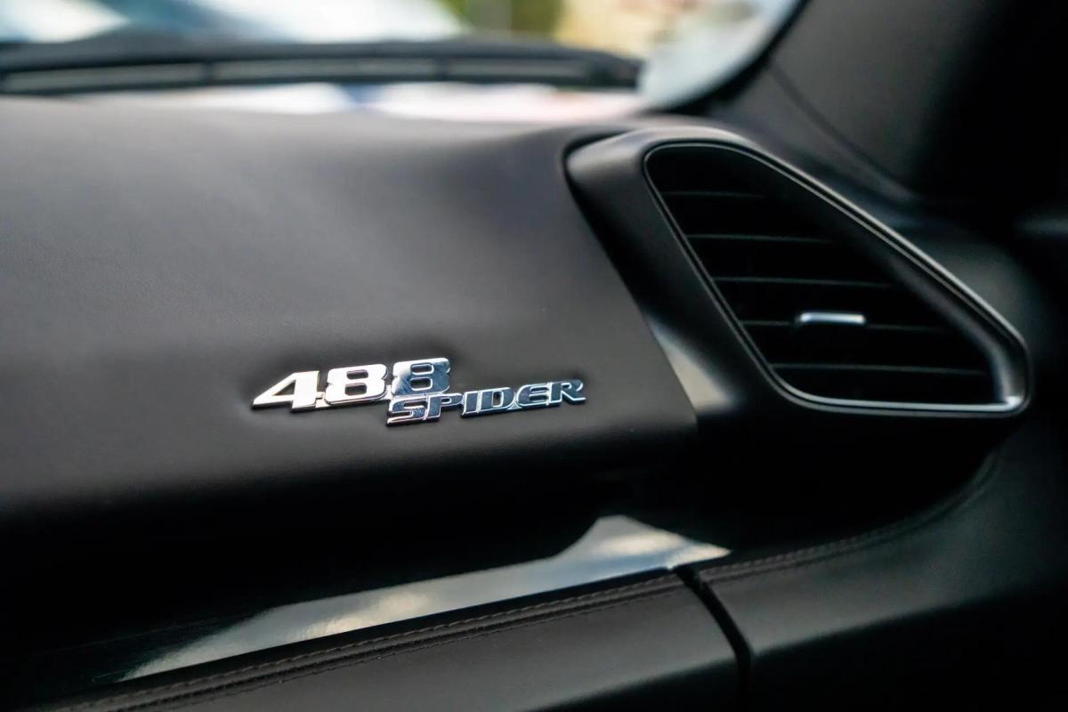 ferrari-488-2017-gasolina-3902cc