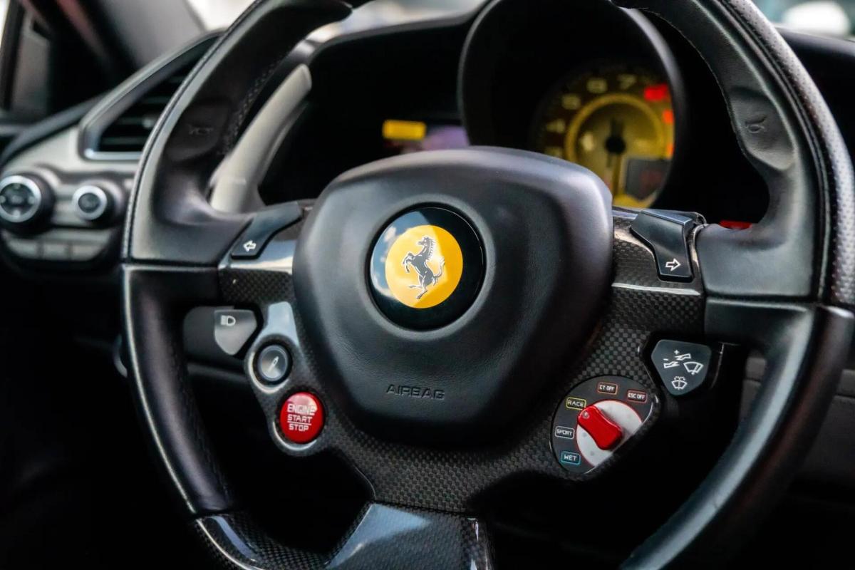 ferrari-488-2017-gasolina-3902cc