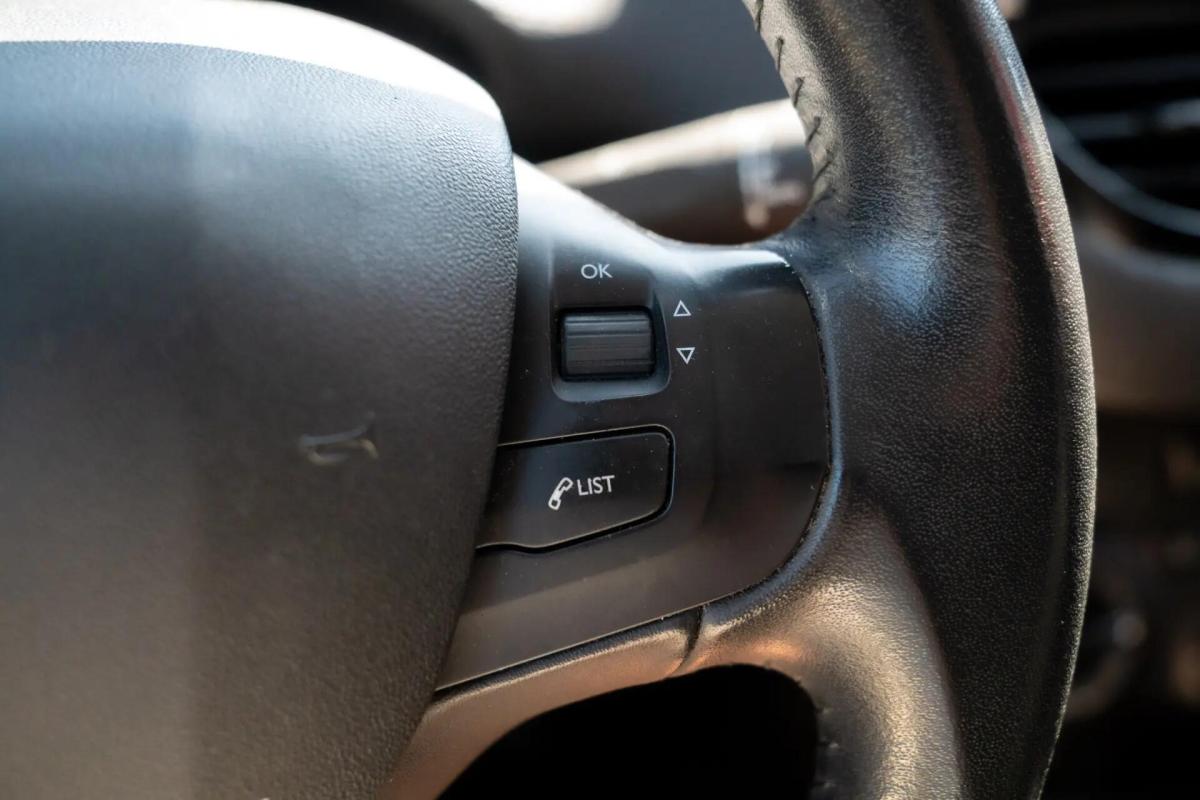 peugeot-2008-2016-diesel-1560cc