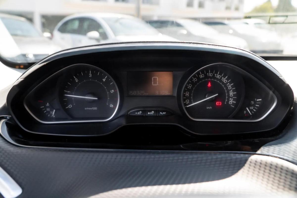 peugeot-2008-2016-diesel-1560cc