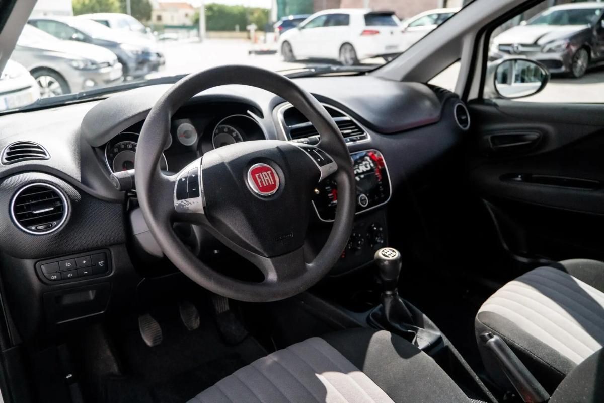 fiat-punto-2018-diesel-1248cc
