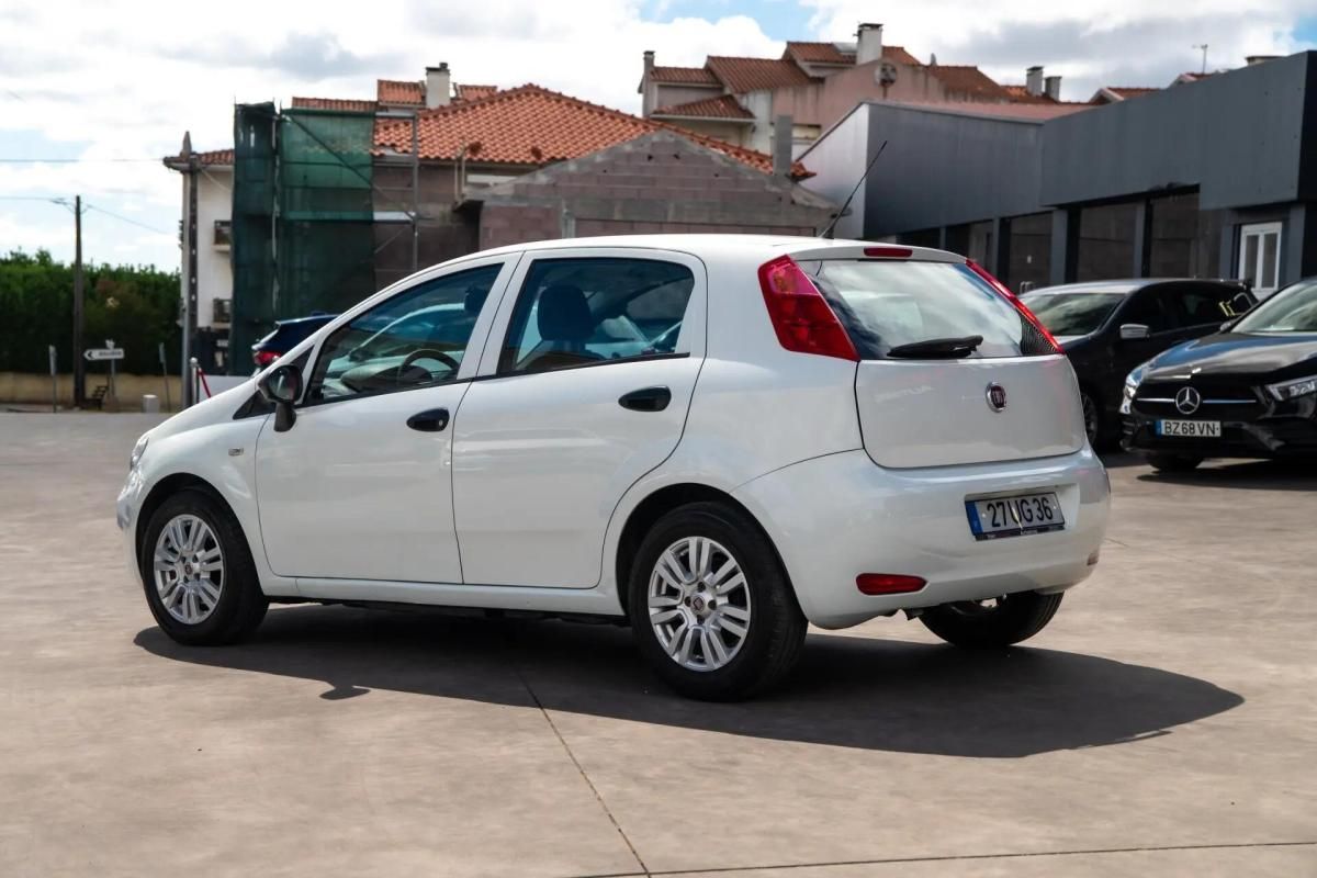 fiat-punto-2018-diesel-1248cc