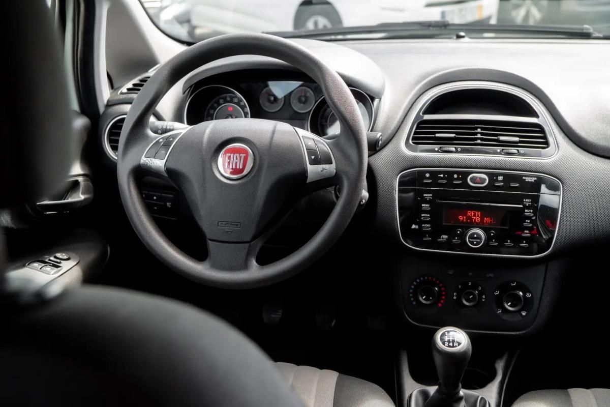 fiat-punto-2018-diesel-1248cc