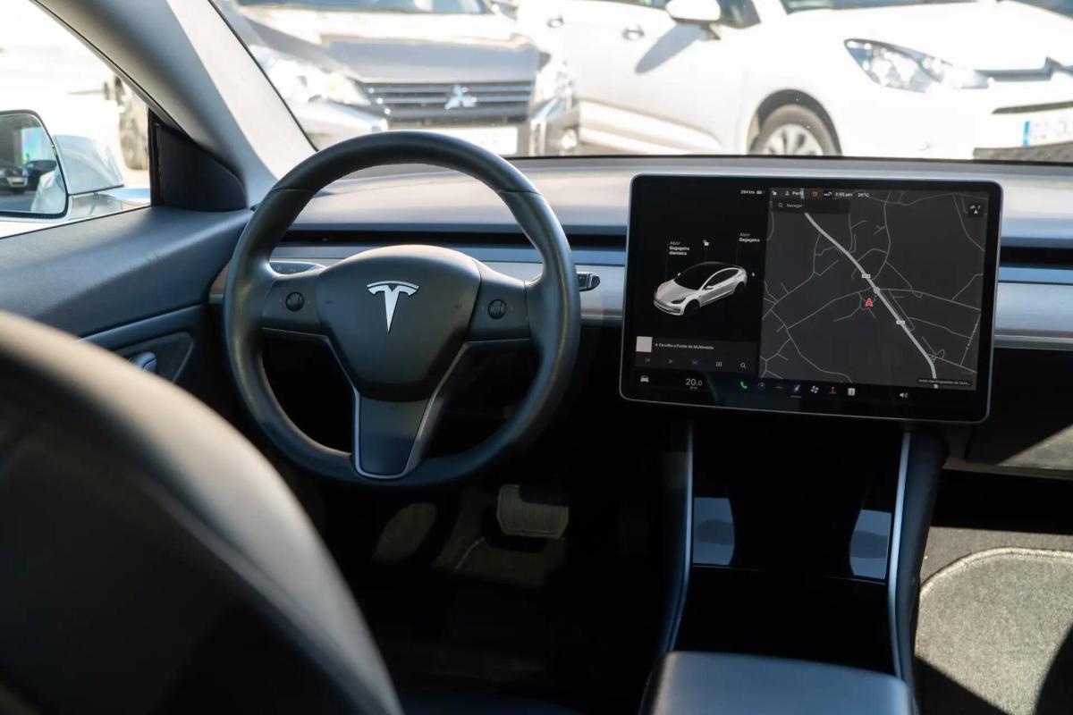 tesla-model-3-2019-eletrico-0cc