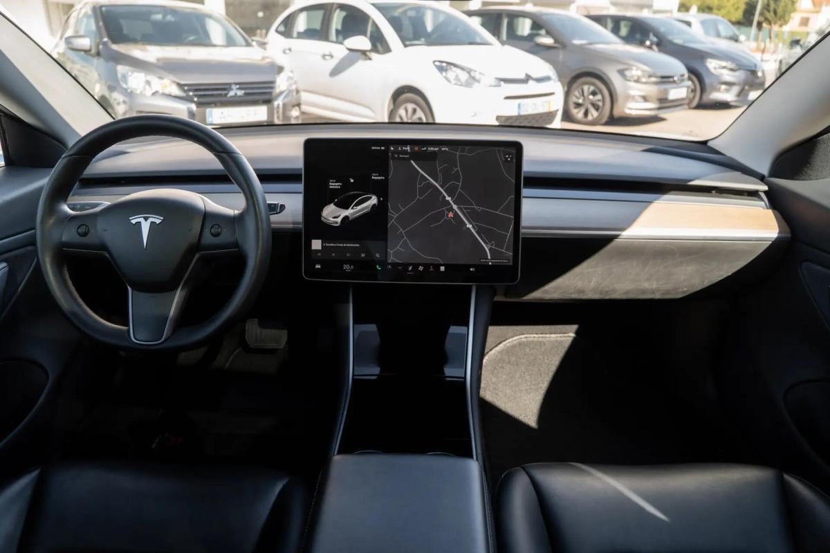 tesla-model-3-2019-eletrico-0cc