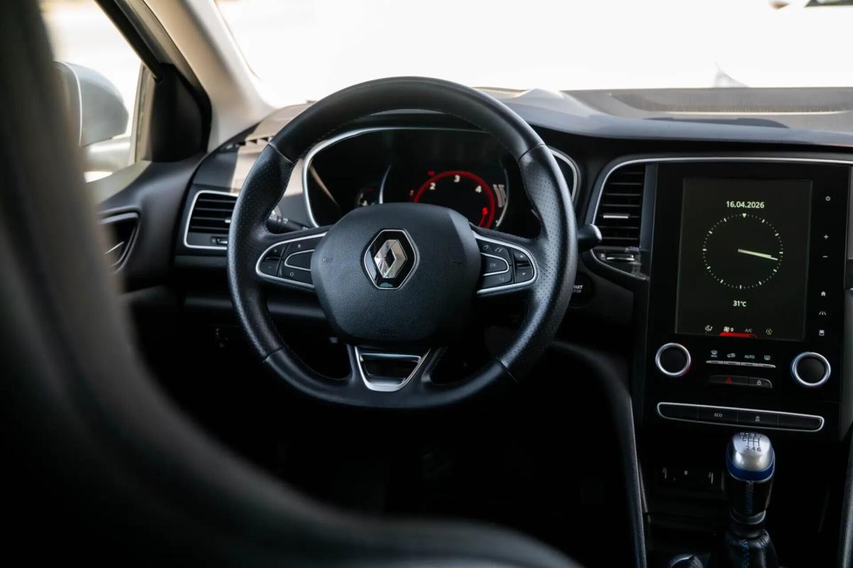 renault-megane-2016-diesel-1598cc