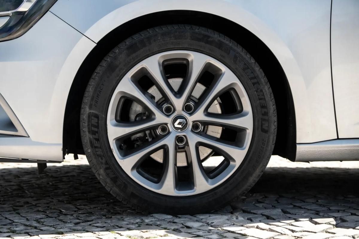 renault-megane-2016-diesel-1598cc