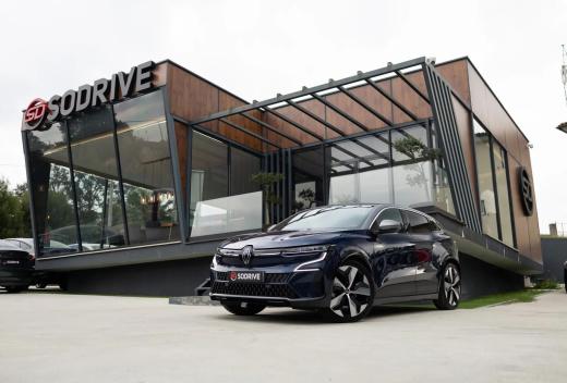 renault-megane-e-tech-2023-eletrico-0cc
