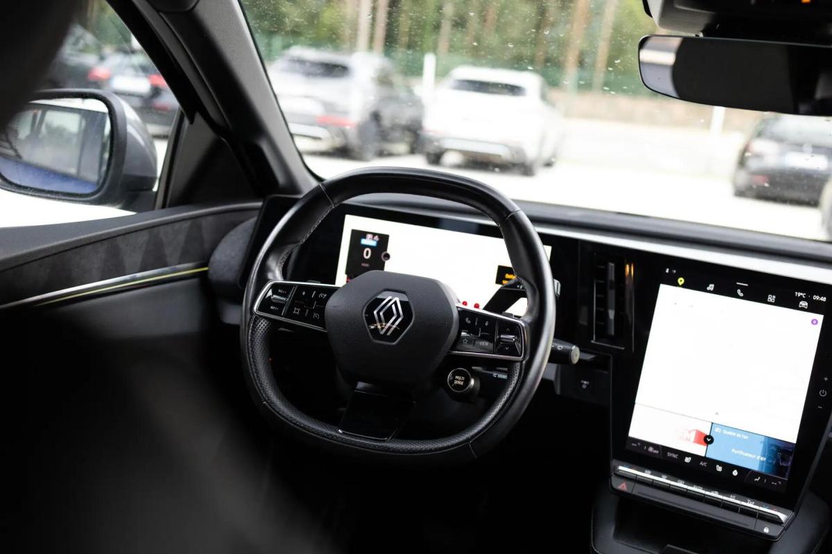 renault-megane-e-tech-2023-eletrico-0cc