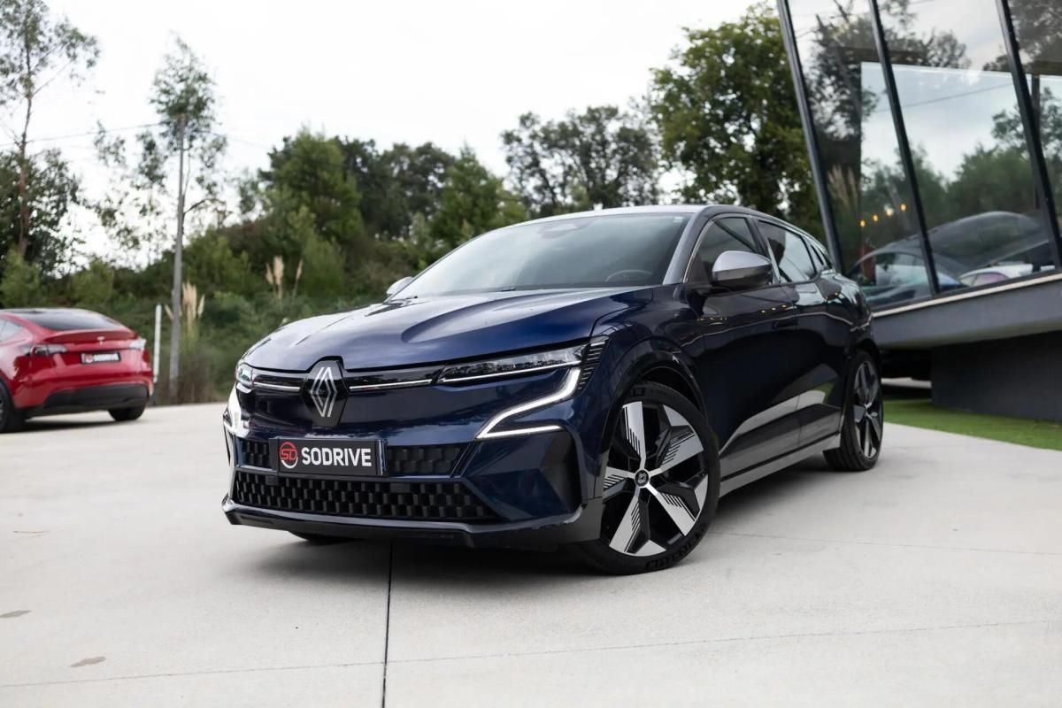 renault-megane-e-tech-2023-eletrico-0cc