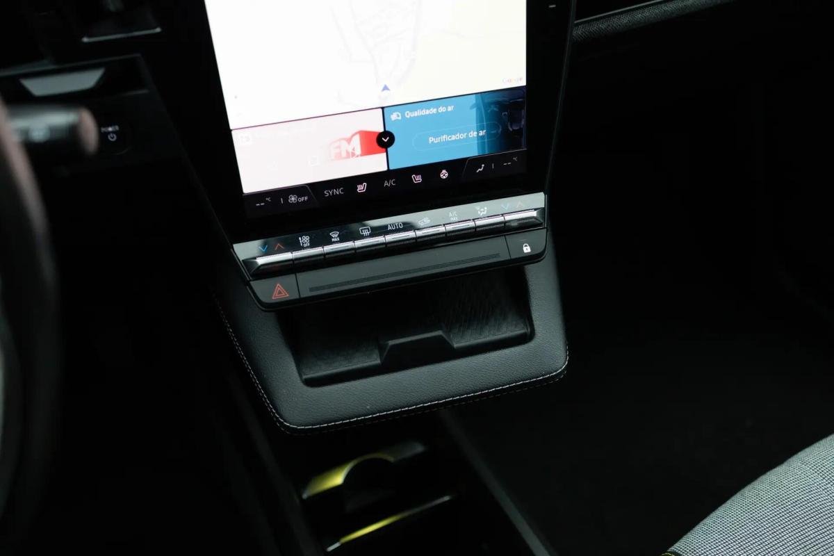 renault-megane-e-tech-2023-eletrico-0cc