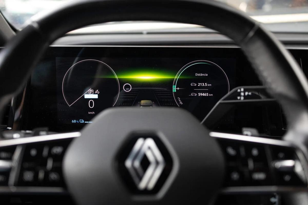 renault-megane-e-tech-2023-eletrico-0cc