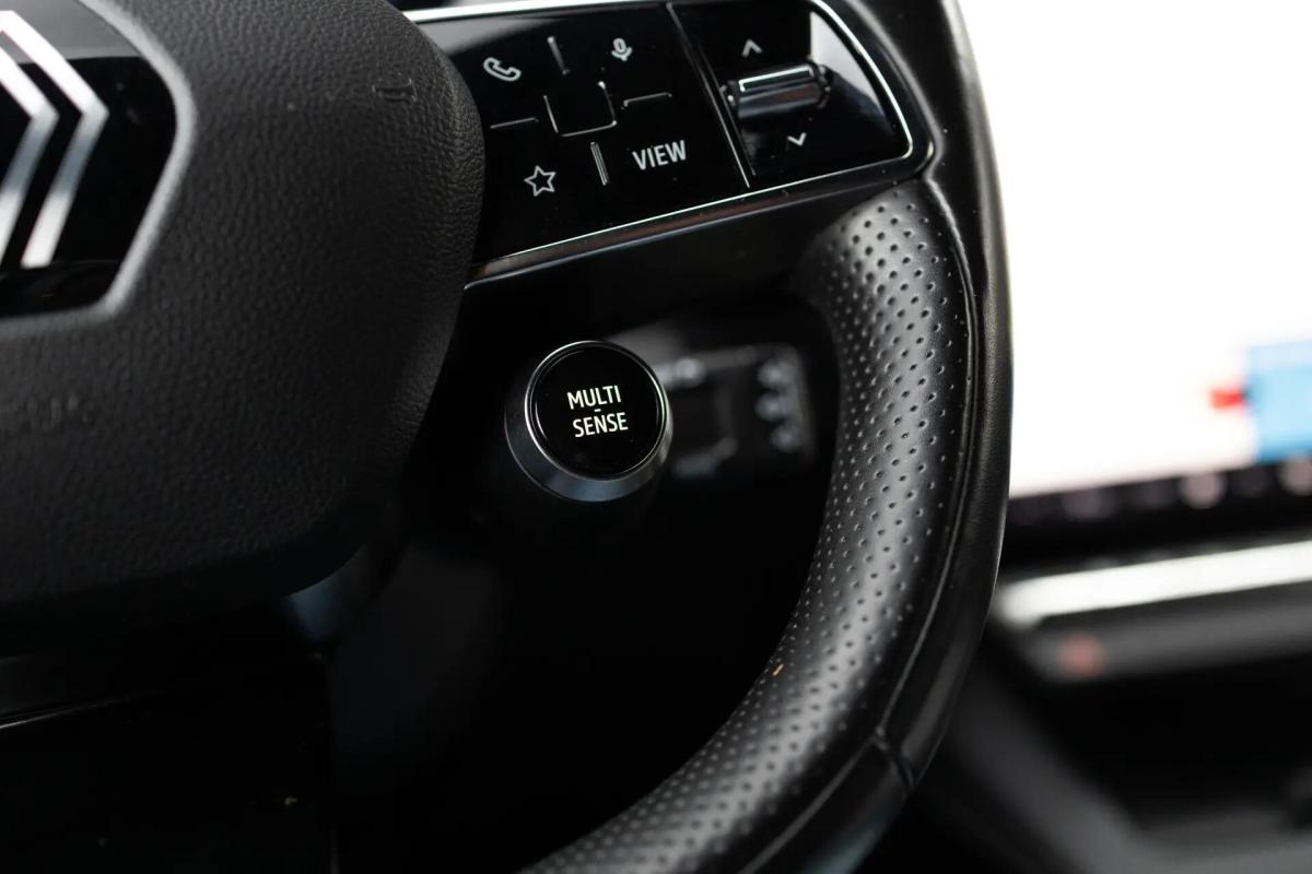 renault-megane-e-tech-2023-eletrico-0cc