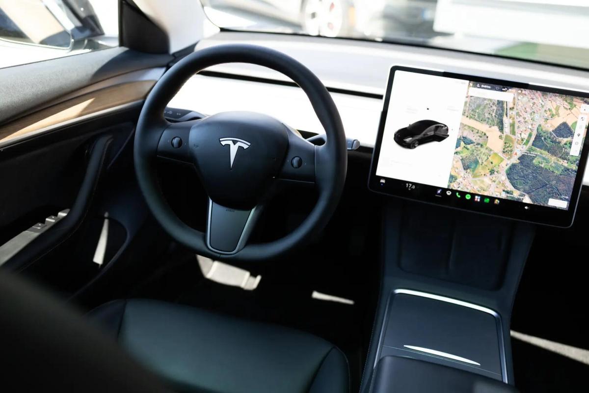 tesla-model-3-2021-eletrico-0cc